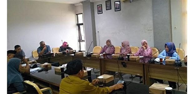 Komisi IV DPRD Kabupaten Blitar Gelar Hearing Soal Sengketa Tanah SD 04 Kalitengah Komisi IV DPRD Kabupaten Blitar Gelar Hearing Soal Sengketa Tanah SD 04 Kalitengah