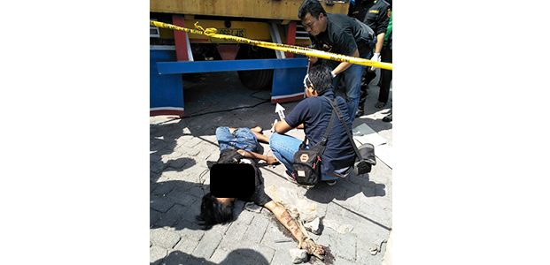 Buka Tutup Bak Truk, Seorang Kernet Tewas Tertimpa Muatan Buka Tutup Bak Truk, Seorang Kernet Tewas Tertimpa Muatan
