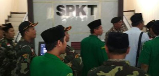 Buntut Puisi Sukmawati, GP Ansor Jatim Lapor ke Polda Jatim Buntut Puisi Sukmawati, GP Ansor Jatim Lapor ke Polda Jatim