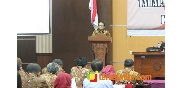 Bupati Blitar Minta Seluruh Pemangku Kepentingan Sukseskan Pilkades Serentak 2019 Bupati Blitar Minta Seluruh Pemangku Kepentingan Sukseskan Pilkades Serentak 2019