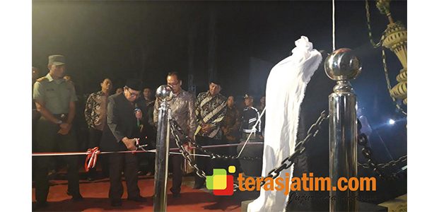 Bupati Blitar Resmikan Duplikat Prasasti Pendelegan di Pikatan Kecamatan Wonodadi Bupati Blitar Resmikan Duplikat Prasasti Pendelegan di Pikatan Kecamatan Wonodadi