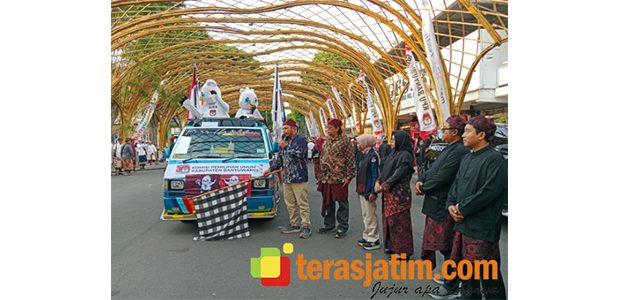 Sebrangi Selat Bali, Kirab Pemilu 2024 Singgah di Banyuwangi