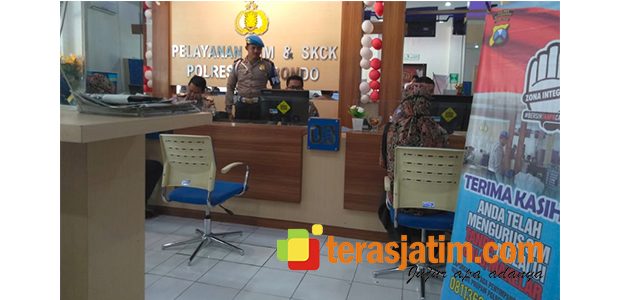 Cegah Pungli dan Calo, Satpas SIM Polres Situbondo Diawasi Propam Cegah Pungli dan Calo, Satpas SIM Polres Situbondo Diawasi Propam