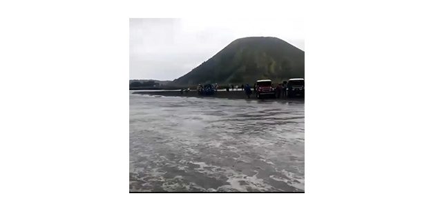 Cuaca Ekstrem di Kawasan Bromo, Wisatawan Diminta Waspada Cuaca Ekstrem di Kawasan Bromo, Wisatawan Diminta Waspada