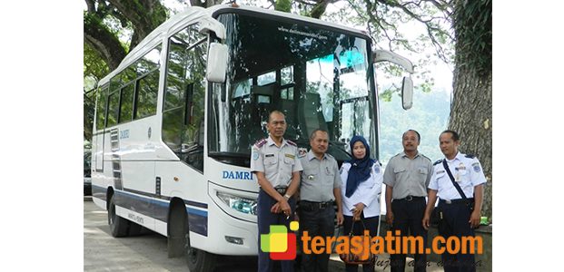 Damri Layani Rute Baru Ponorogo-Telaga Ngebel Damri Layani Rute Baru Ponorogo-Telaga Ngebel