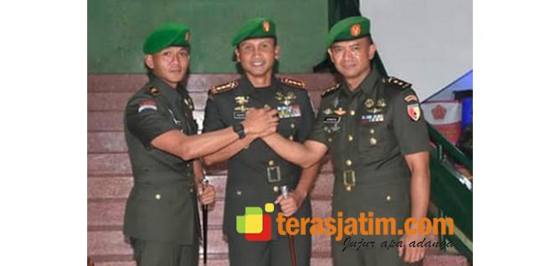Danrem Bhaskara Jaya Pimpin Sertijab Dandim Surabaya Utara Danrem Bhaskara Jaya Pimpin Sertijab Dandim Surabaya Utara