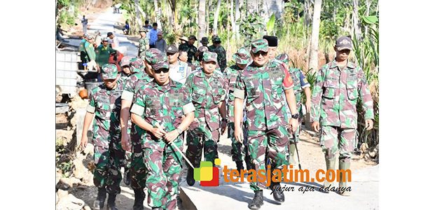 Danrem Pantau Pelaksanaan TMMD di Kedungsalam Malang Danrem Pantau Pelaksanaan TMMD di Kedungsalam Malang