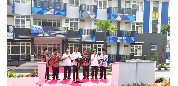 Presiden Resmikan 3 Rusun dan Jembatan di Tulungagung Presiden Resmikan 3 Rusun dan Jembatan di Tulungagung