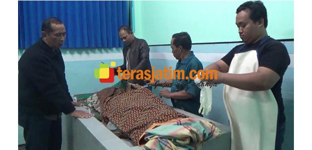 Diduga Korban Pembunuhan, Jasad Petani di Glenmore Banyuwangi Ditemukan Anaknya Diduga Korban Pembunuhan, Jasad Petani di Glenmore Banyuwangi Ditemukan Anaknya