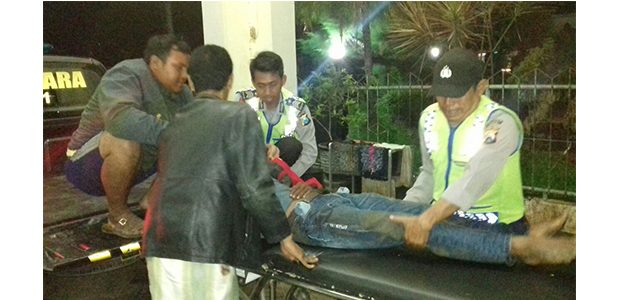 Diduga Mabuk, Nelayan Asal Palang Tuban Tabrak Tiang Telepon Diduga Mabuk, Nelayan Asal Palang Tuban Tabrak Tiang Telepon