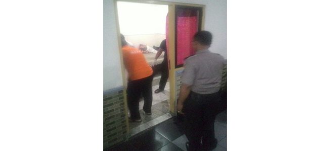 Diduga Overdosis Obat Kuat, Pak Haji asal Ngoro Mojokerto Ditemukan Tewas di Kamar Hotel Diduga Overdosis Obat Kuat, Pak Haji asal Ngoro Mojokerto Ditemukan Tewas di Kamar Hotel