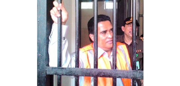 Dimas Kanjeng Divonis 18 Tahun, Jaksa dan Penasehat Hukum Ajukan Banding Dimas Kanjeng Divonis 18 Tahun, Jaksa dan Penasehat Hukum Ajukan Banding