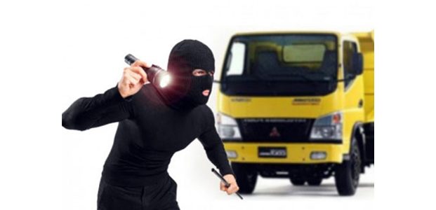 Diorder Orang Tak Dikenal, Sopir Asal Bali Kehilangan Truk di Situbondo Diorder Orang Tak Dikenal, Sopir Asal Bali Kehilangan Truk di Situbondo