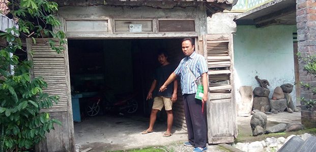 Ditinggal Buka Warung, Pasutri di Paron Ngawi Kehilangan Mobilnya Ditinggal Buka Warung, Pasutri di Paron Ngawi Kehilangan Mobilnya
