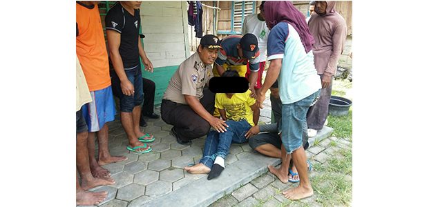 Ditinggal Istri Minggat, Pria asal Tambakrejo Bojonegoro ini Depresi dan Ngamuk Ditinggal Istri Minggat, Pria asal Tambakrejo Bojonegoro ini Depresi dan Ngamuk
