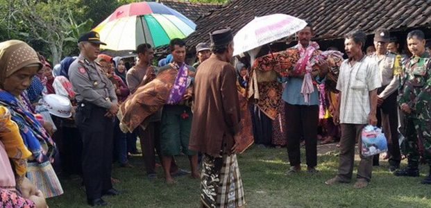 Dua Bocah asal Purwosari Bojonegoro Ditemukan Tewas di Sungai Jambe Dua Bocah asal Purwosari Bojonegoro Ditemukan Tewas di Sungai Jambe