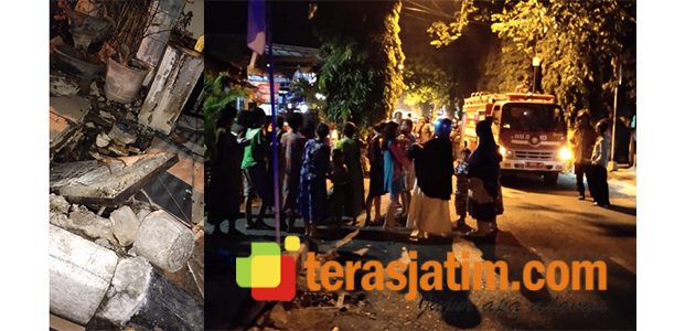 Pipa Jaringan Gas Untuk Rumah Tangga di Jalan Andanwangi Lamongan Terbakar Pipa Jaringan Gas Untuk Rumah Tangga di Jalan Andanwangi Lamongan Terbakar