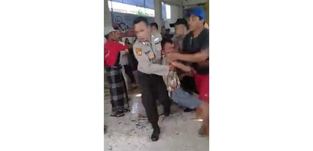 Gasak Motor Milik Emak-Emak di Bojonegoro, Pria asal Montong Tuban Babak Belur Gasak Motor Milik Emak-Emak di Bojonegoro, Pria asal Montong Tuban Babak Belur