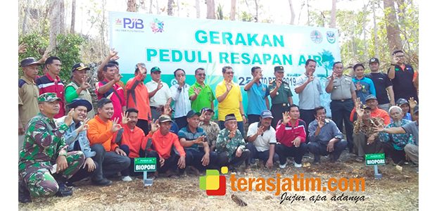 Gerakan Peduli Resapan Air, PT. PJB UBJ O dan M PLTU Pacitan Luncurkan Biopori dan Sumur Resapan Gerakan Peduli Resapan Air, PT. PJB UBJ O dan M PLTU Pacitan Luncurkan Biopori dan Sumur Resapan