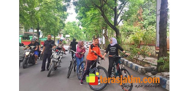 Gowes Bareng Sekda Baru, Bupati Bojonegoro Pastikan Kesiapan Jelang Musim Penghujan Gowes Bareng Sekda Baru, Bupati Bojonegoro Pastikan Kesiapan Jelang Musim Penghujan
