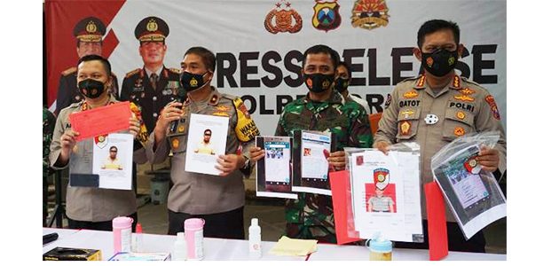 Napi Kasus Pembunuhan, Sebar Hoaks Kasdim Gresik Meninggal Akibat Vaksin Covid-19 Napi Kasus Pembunuhan, Sebar Hoaks Kasdim Gresik Meninggal Akibat Vaksin Covid-19