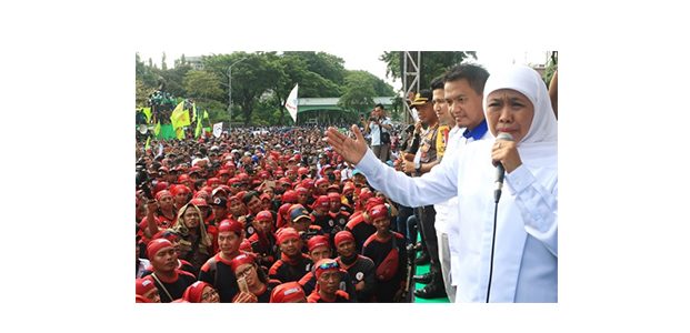 Gubernur Jatim Beri Kuota Khusus Masuk SMA/SMK Bagi Anak Buruh Tak Mampu Gubernur Jatim Beri Kuota Khusus Masuk SMA/SMK Bagi Anak Buruh Tak Mampu