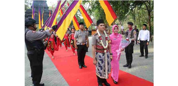 HUT Bhayangkara, Polres Bojonegoro Gelar Doa Bersama di Situs Api Abadi HUT Bhayangkara, Polres Bojonegoro Gelar Doa Bersama di Situs Api Abadi