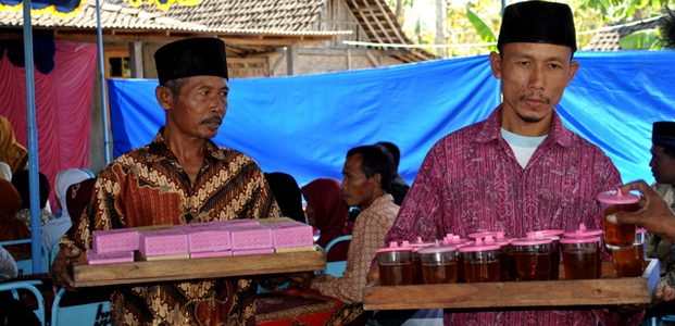 Resepsi Piring Terbang Resepsi Piring Terbang