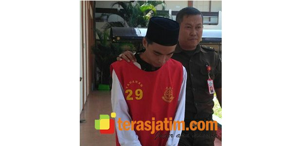 Hakim PN Situbondo, Vonis 18 Tahun bagi Pelaku Pembunuhan Pelajar Hakim PN Situbondo, Vonis 18 Tahun bagi Pelaku Pembunuhan Pelajar