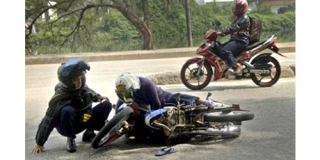 Tercatat 54 Orang Di Jatim Tewas Karena Kecelakaan Lalu Lintas Teras Jatim<script async src=