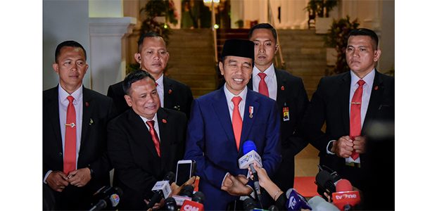 Hari Ini, Presiden Jokowi Akan Perkenalkan Nama-Nama Menterinya Hari Ini, Presiden Jokowi Akan Perkenalkan Nama-Nama Menterinya