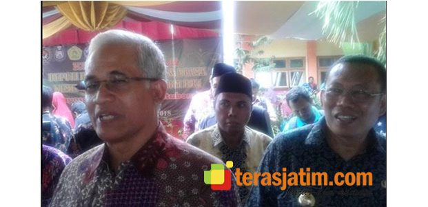 Hati-hati, Siswa Memakai Smartphone Berpotensi Jadi Plagiat Hati-hati, Siswa Memakai Smartphone Berpotensi Jadi Plagiat