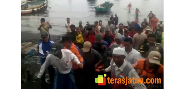 2 Hari Dicari, Nelayan asal Banyuputih Situbondo Ditemukan Tewas Mengapung 2 Hari Dicari, Nelayan asal Banyuputih Situbondo Ditemukan Tewas Mengapung
