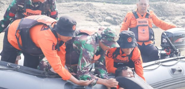 Prajurit Kodim Bojonegoro Gelar Latnastis Tanggulangi Bencana Prajurit Kodim Bojonegoro Gelar Latnastis Tanggulangi Bencana