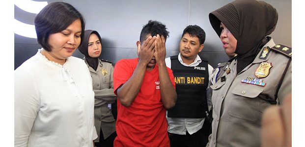 Idap Penyakit Kelamin, Kuli Bangunan ini Perkosa Anak di Bawah Umur Idap Penyakit Kelamin, Kuli Bangunan ini Perkosa Anak di Bawah Umur