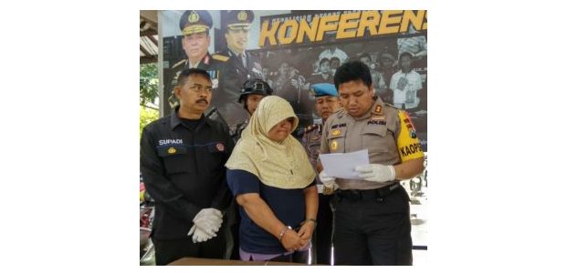 Ikut Gelapkan Mobil Rental, Oknum PNS Perempuan di Trenggalek Dibui Ikut Gelapkan Mobil Rental, Oknum PNS Perempuan di Trenggalek Dibui