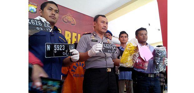 Ingin Bebaskan Teman, 3 Pemuda di Lumajang Nekat Bobol Sel Tahanan Polisi Ingin Bebaskan Teman, 3 Pemuda di Lumajang Nekat Bobol Sel Tahanan Polisi