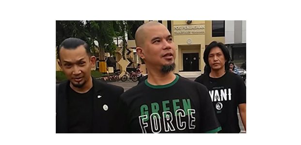 Jadi Pelapor, Ahmad Dhani Datangi Polrestabes Surabaya Jadi Pelapor, Ahmad Dhani Datangi Polrestabes Surabaya