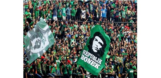 Jaga Kondusifitas, Bonek Sepakat Tak Dampingi Persebaya di Kanjuruhan Malang Jaga Kondusifitas, Bonek Sepakat Tak Dampingi Persebaya di Kanjuruhan Malang