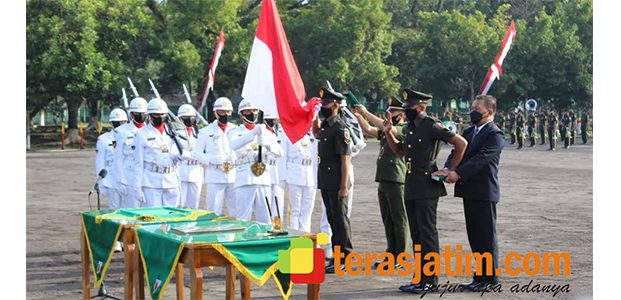 Pangdam Lantik 69 Bintara Baru di Rindam Brawijaya Jember Pangdam Lantik 69 Bintara Baru di Rindam Brawijaya Jember