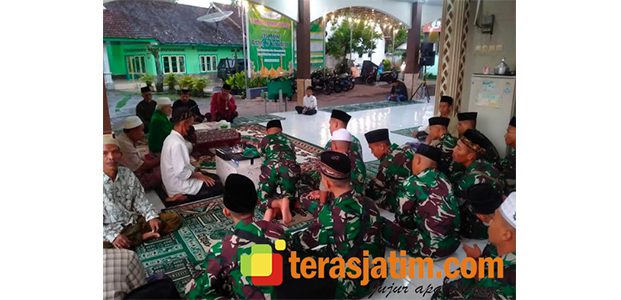 Puluhan Personel Yonarmed 8/UY Jember Nyantri di Ponpes Puluhan Personel Yonarmed 8/UY Jember Nyantri di Ponpes