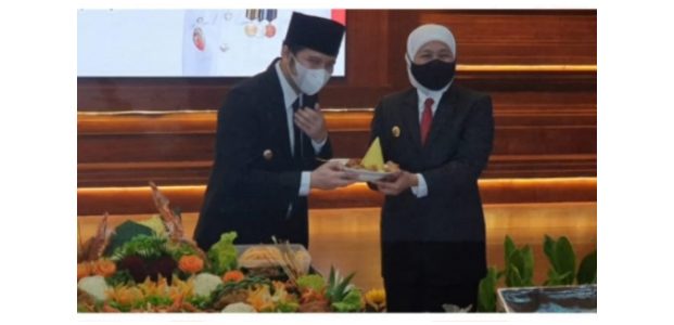 Wagub Emil Ultah, Gubernur Khofifah Beri Kejutan Wagub Emil Ultah, Gubernur Khofifah Beri Kejutan