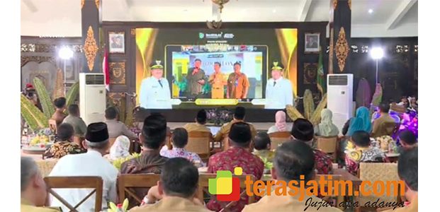 DPMD Jombang Luncurkan Program SABDOPALON di 100 Hari Kerja Bupati Warsubi-Wabup Salman DPMD Jombang Luncurkan Program SABDOPALON di 100 Hari Kerja Bupati Warsubi-Wabup Salman