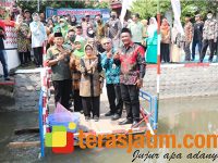 Bupati Jombang Tabur 105 Ribu Benih Ikan dan Launching Aplikasi Sipekkan Ceria