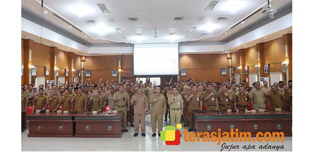 DPMD Jombang Sosialisasikan Pengunaan ADD dan PDRD TA 2025 DPMD Jombang Sosialisasikan Pengunaan ADD dan PDRD TA 2025