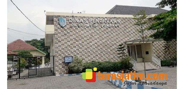 SPMB SMP Negeri di Jombang Dibuka 19-24 Juni 2025 SPMB SMP Negeri di Jombang Dibuka 19-24 Juni 2025