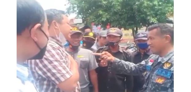 Penyidik Dihadang Massa Saat Antar Surat Panggilan di Ponpes Ploso Jombang, Ini Langkah Polda Jatim Penyidik Dihadang Massa Saat Antar Surat Panggilan di Ponpes Ploso Jombang, Ini Langkah Polda Jatim