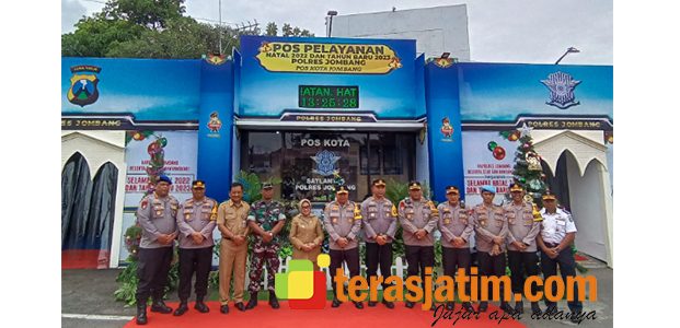 Kunjungi Pos Pelayanan di Jombang, Kapolda Beri Dukungan Anggota yang Bertugas