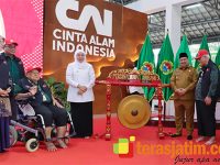 Hadiri Pembukaan Perkemahan CAI di Jombang, Gubernur Khofifah Tekankan Pendidikan Karakter