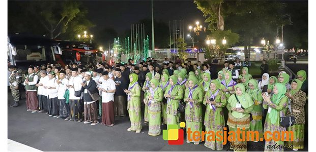 Bupati Warsubi Lepas 1500 Jemaah Mujahadah Kubro NU Jombang ke Malang